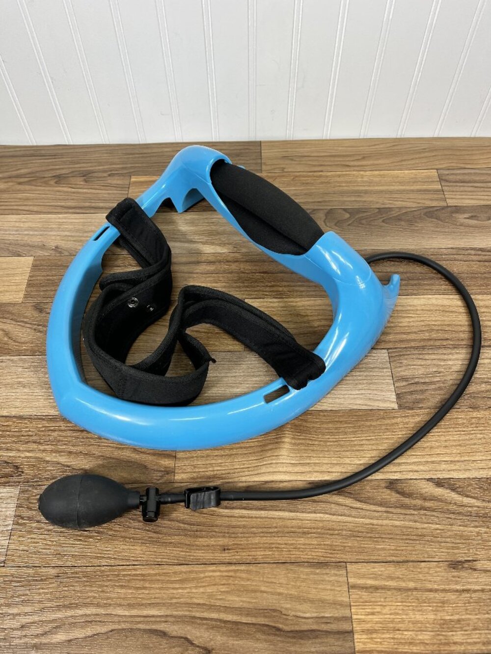 POSTURE PUMP Neck Helping Stretching Device